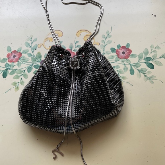 Fetish, 2000’s evening bag, metallic charcoal mesh, hot pink lining. - Picture 3 of 3